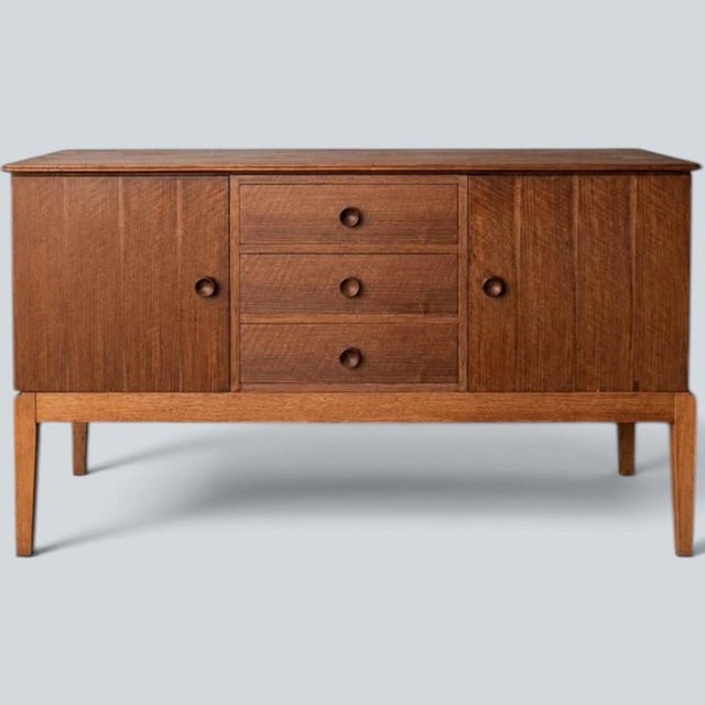 Mid-Century Modern Walnut Sideboard from Gordon Russell of Broadway, 1960s For Sale - Image 3 of 11