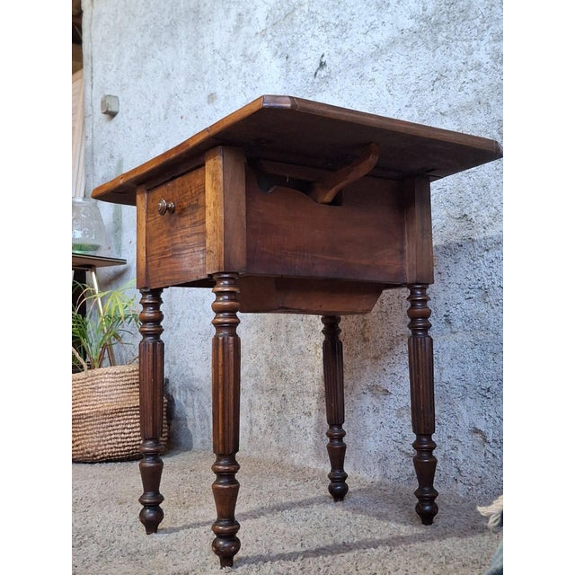 Louis XVI Style Side Table in Walnut, 1800s For Sale - Image 5 of 7