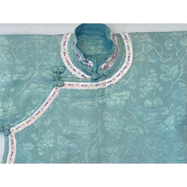 Vintage Asian Shadowbox Silk Lady’s Jacquard Kimono Jacket For Sale In West Palm - Image 6 of 12