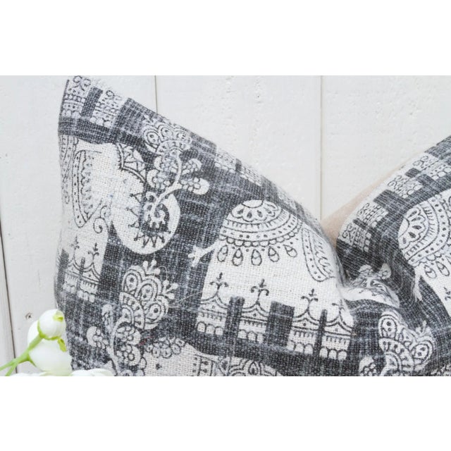 Early 21st Century Gajraj Indian Dhurrie Block Print Pillow For Sale - Image 5 of 8