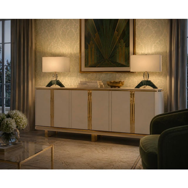Original and characteristic table lamps in "Indian Green" marble and brass. The table lamp is made up of a "green India"...