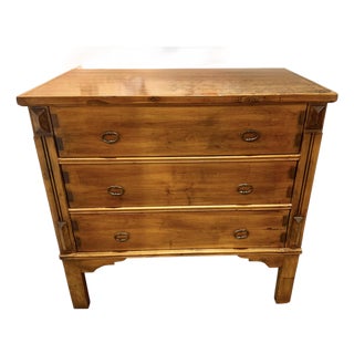 18th C Style Primitive Pine Chest of Drawers W Exposed Dovetail Grooves For Sale