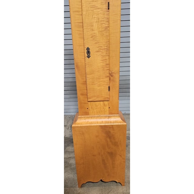 Late 20th Century David T. Smith Tiger Maple Tall Case Clock Grandfather Clock Ohio Benchmade For Sale - Image 9 of 15