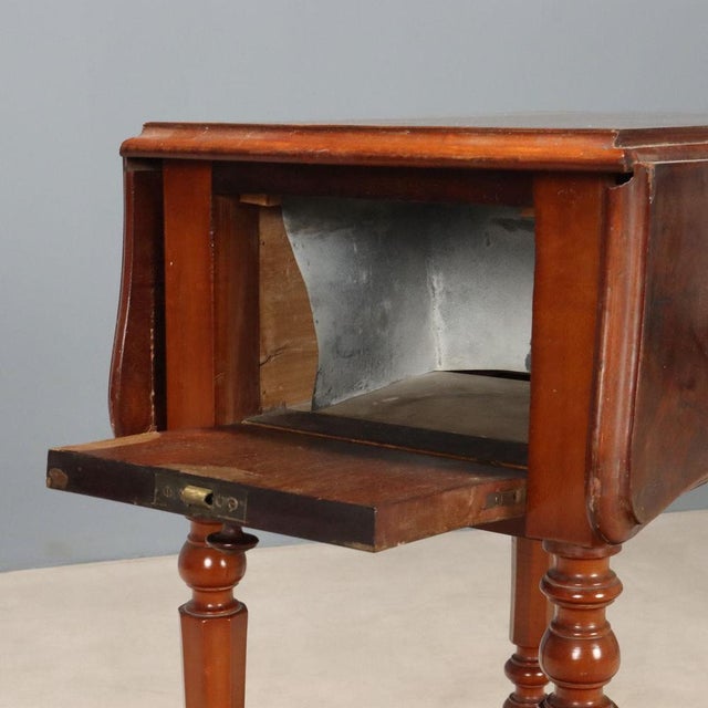 Antique Worktable in Mahogany Veneer, Italy, 19th Century For Sale - Image 3 of 12