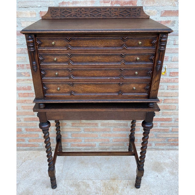 French Cutlery Cabinet In Oak With Four Drawers, 1920s For Sale - Image 18 of 18