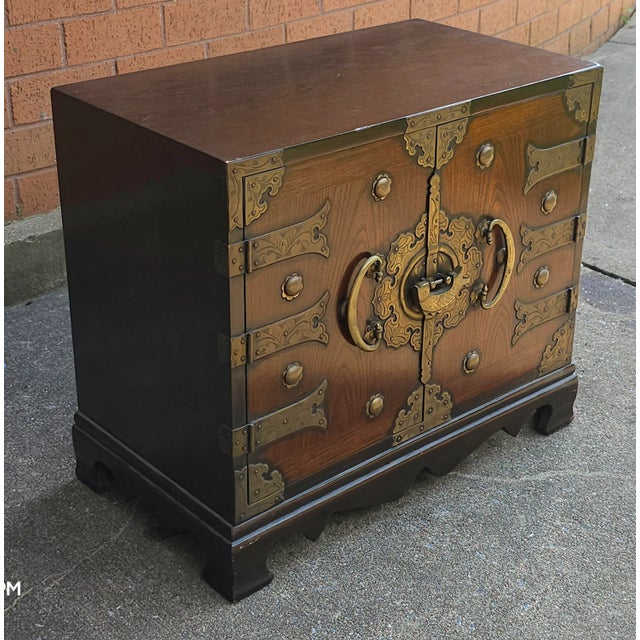 Korean Headside Storage Cabinet Morijang Joseon Dynasty For Sale In Washington DC - Image 6 of 7