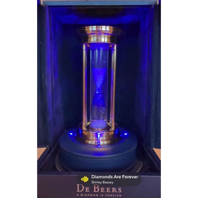 Contemporary De Beers Diamond Hourglass - 36 Carats For Sale - Image 3 of 12