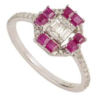 14k White Gold Ruby & Emerald-Cut Diamond Art Deco Cluster Ring Size 9 For Sale