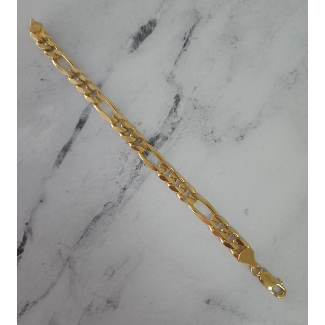 Contemporary 9MM Classic Figaro Bracelet/Anklet 14k Yellow Gold For Sale - Image 3 of 4