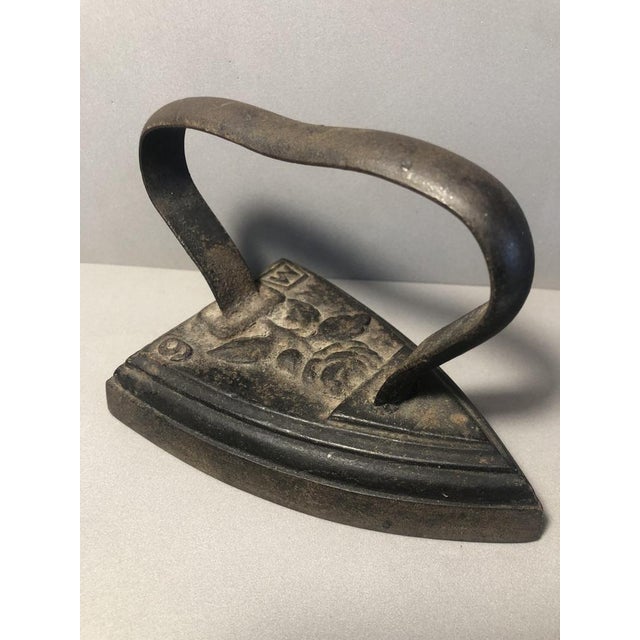 Antique Irons, Set of 2 For Sale - Image 6 of 16