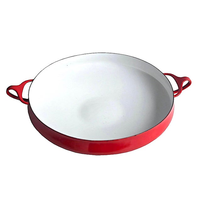 Offered is a Dansk Kobenstyle red enamel on steel Paella baking pan suitable for preparing pasta, roasts, or casseroles....