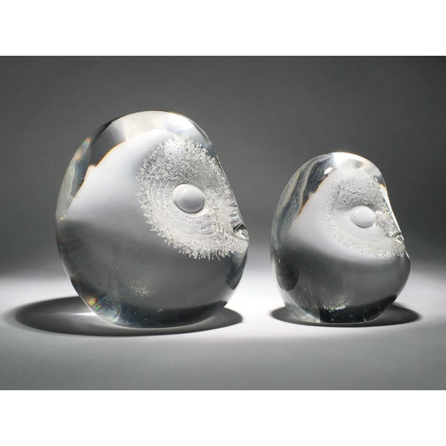 Mid-Century Modern 1988 Mats Jonasson Studio Signed Crystal Owls - a Pair For Sale - Image 3 of 13