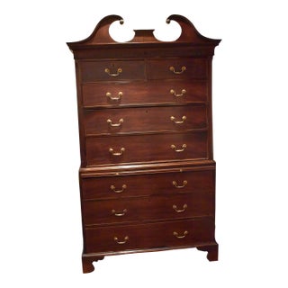 English Mahogany Bonnet Topped Chest on Chest For Sale