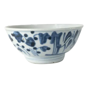 19th Century Chinese Chinoiserie Blue and White Provincial Bowl