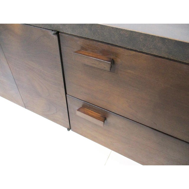 Brown Mid Century Credenza Sideboard or Stereo Cabinet in the Style of Harvey Probber For Sale - Image 8 of 16