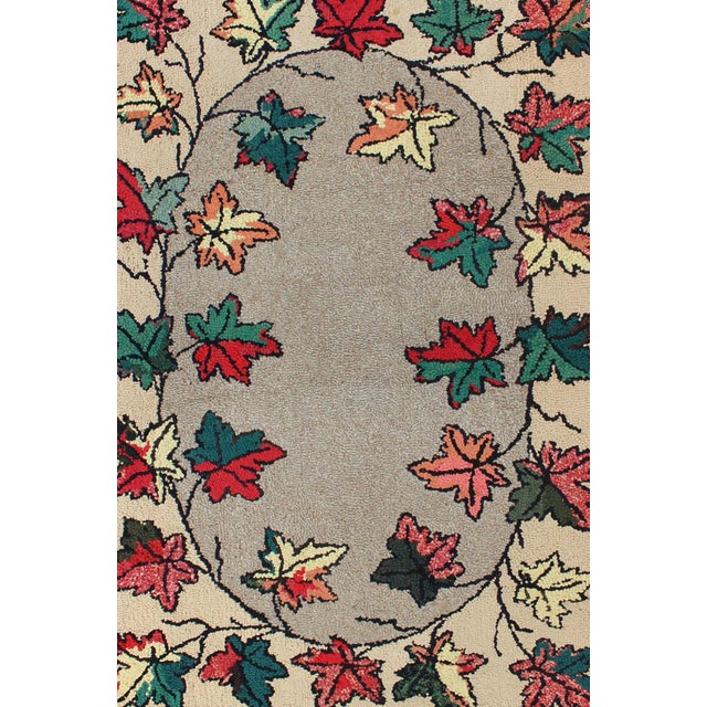 Leaf Design American Hooked Rug in Red, Green, and Charcoal Outlines Leaf Design 2'10"x4'2" For Sale - Image 4 of 7