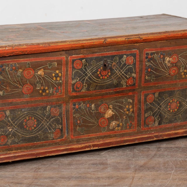 19th Century Hungarian Flat Top Original Hand Painted Pine Trunk For Sale - Image 13 of 15