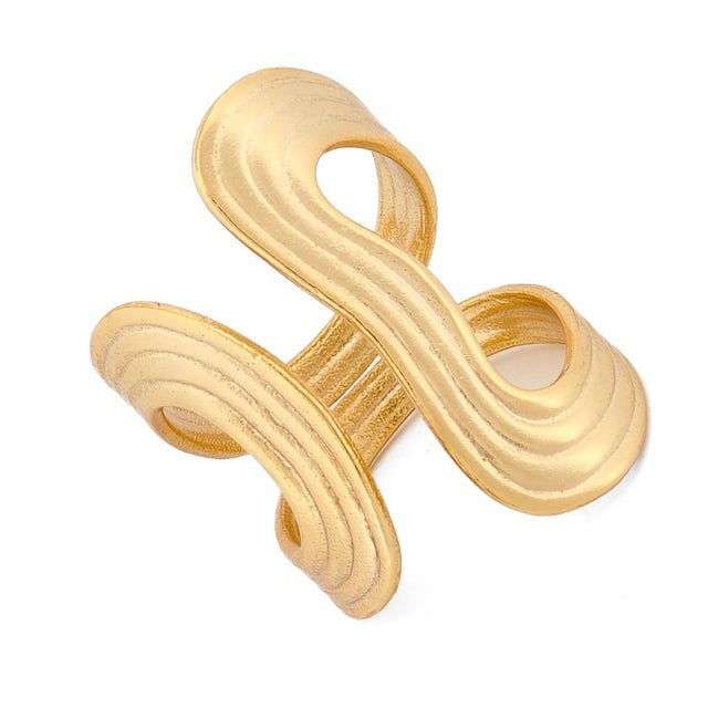 Golden Flow Cuff Adjustable Ring, Size 8 For Sale In Miami - Image 6 of 7