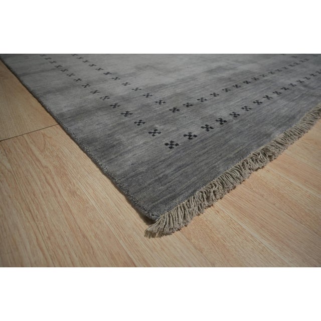 3x5 Jasmine Alluring Gray Solid Open Modern Handmade Wool Carpet Rug For Sale - Image 4 of 9