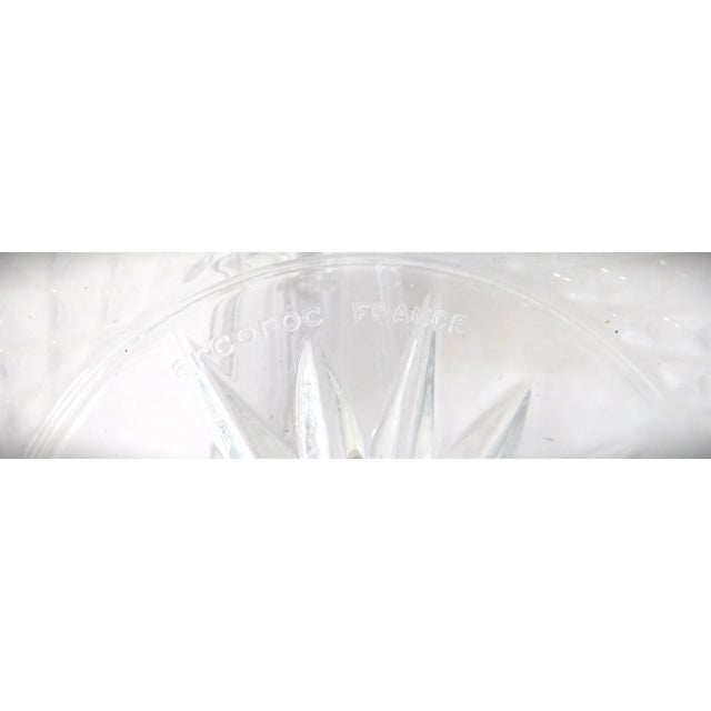 Arcoroc France Vintage 1960's Starburst Pattern Cut Glass Fruit Salad Dessert Decorative Bowl For Sale In New York - Image 6 of 12