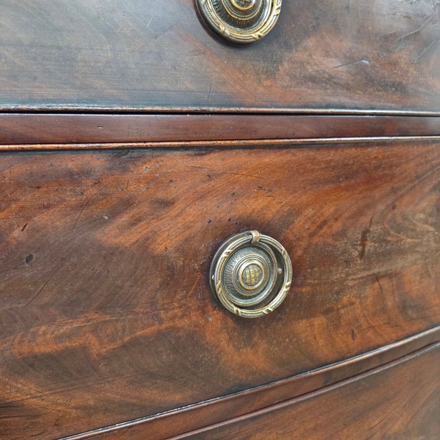 Late 19th Century Mahogany Georgian 5 Drawer Bowfront Chest on Splay Feet For Sale - Image 11 of 18