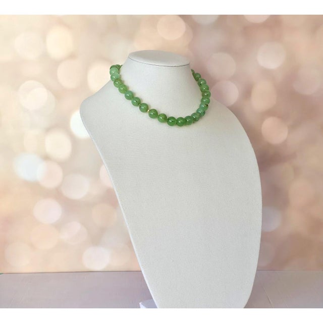Contemporary Australian Chrysoprase Beaded Necklace With Sterling Silver Chrysoprase Clasp For Sale - Image 3 of 12