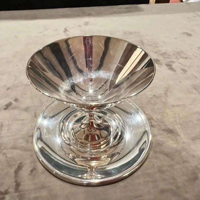 Lino Sabattini Set of Two 1980s Modern Minimalist Silver Plated Cups by Lino Sabattini For Sale - Image 4 of 15