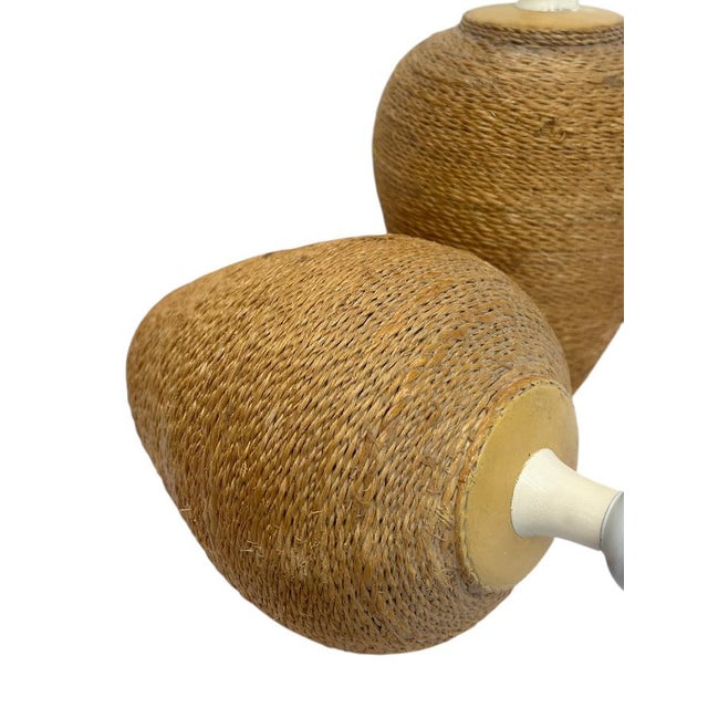 French Table Lamps in Sisal Rope and Ceramic, 1970s, Set of 2 For Sale - Image 6 of 10