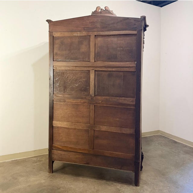 19th Century French Louis XV Walnut Display Armoire For Sale - Image 16 of 16