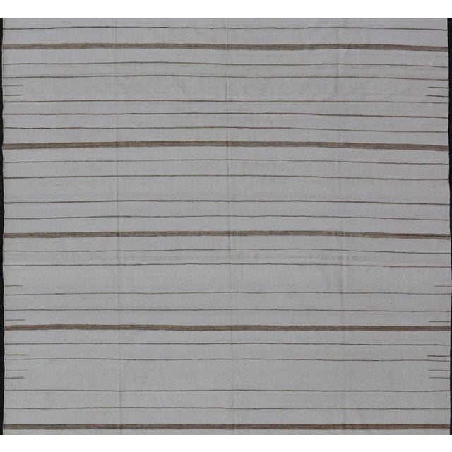 2020s Oversized Afghan Flat Weave Kilim With Modern Design in Ivory and Light Brown For Sale - Image 9 of 13