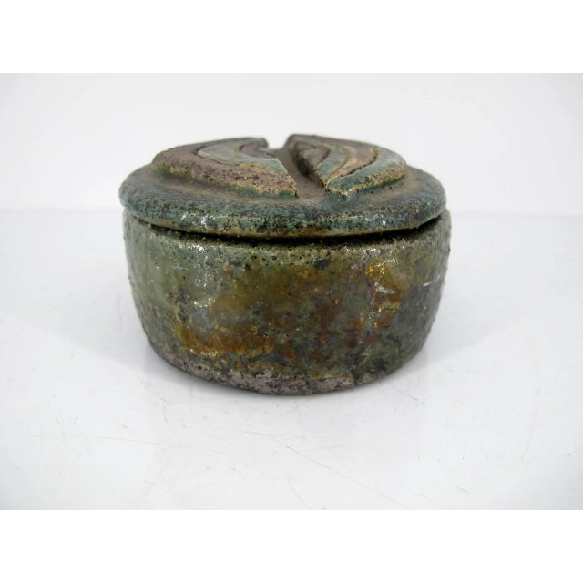 Late 20th Century Ulla Sutton Lidded Box Modern Art Pottery W/Eye Decoration Denmark For Sale - Image 4 of 9