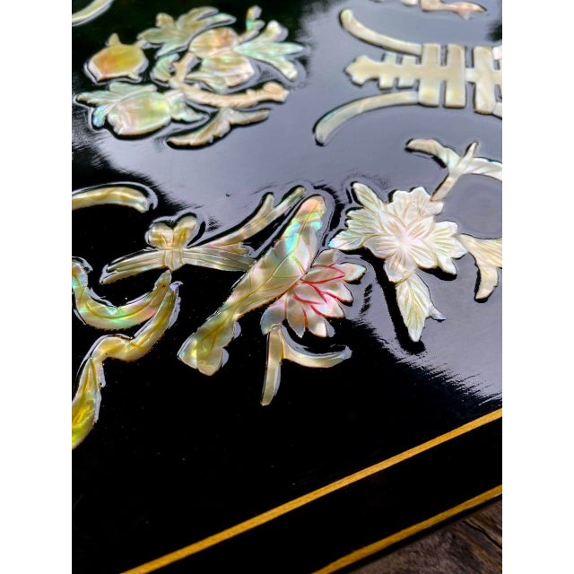 Vintage Chinese Black Lacquer Mother-of-Pearl Inlaid Hexagonal Banchan Serving Box For Sale - Image 10 of 14
