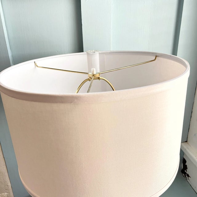 Mid 20th Century Pink Murano Attributed Glass Lamp With Lucite Base For Sale In San Antonio - Image 6 of 10