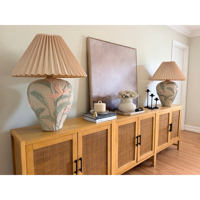 Mid-Century Modern Vintage Hollywood Regency Sculptural Bird of Paradise Plaster Table Lamps – a Pair For Sale - Image 3 of 6