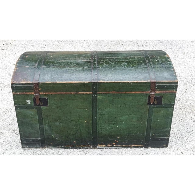 Travel Trunk in Green Varnished Wood, 1900s For Sale - Image 9 of 18