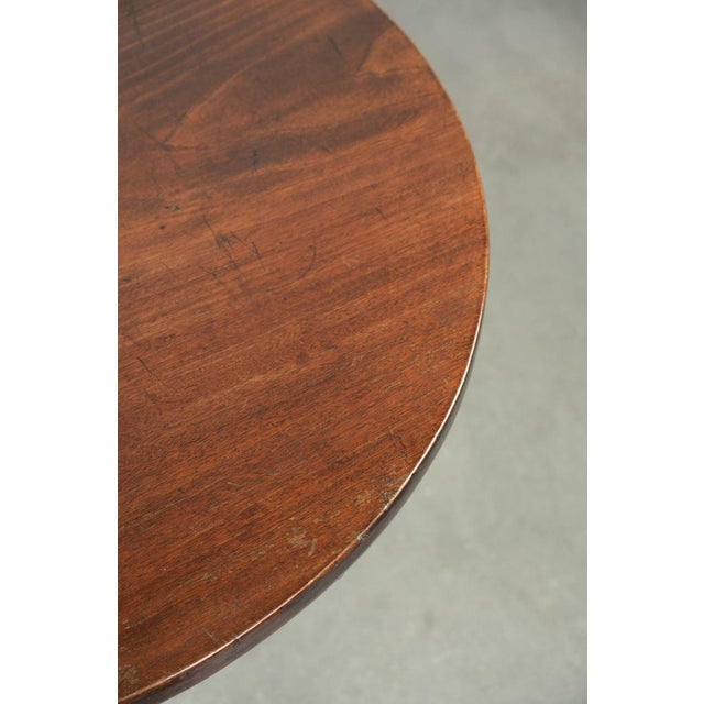 Brown Round Antique English Tilt-Top Table/Side Table from the Early 19th Century with a Patina. For Sale - Image 8 of 15