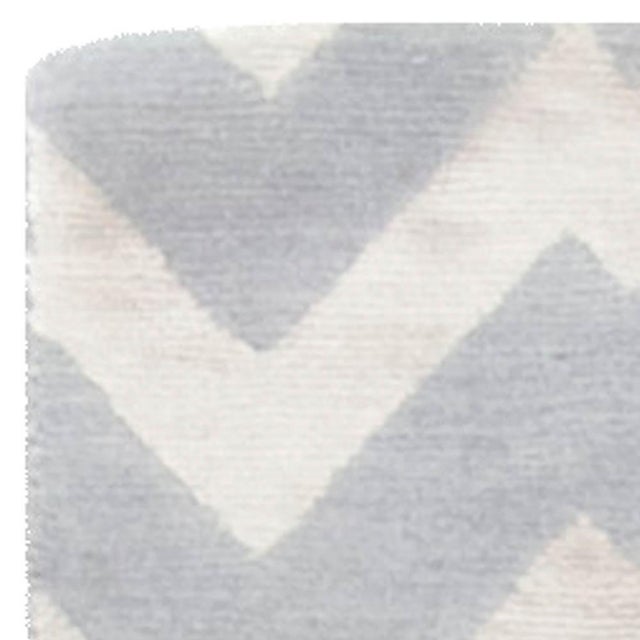 Early 21st Century Modern Geometric Hand-Knotted Silk & Wool Runner by Doris Leslie Blau For Sale - Image 5 of 6