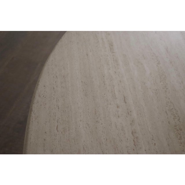 Beige Oval Argo Dining Table in Travertine by Carlo Scarpa for Simon Gavina, 1970s For Sale - Image 8 of 11
