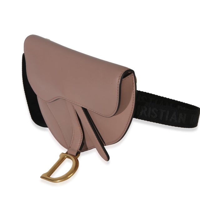 Designed by John Galliano in 1999, Dior's saddle bag made its debut on the SS00 runway. The cowboy-inspired accessory has...