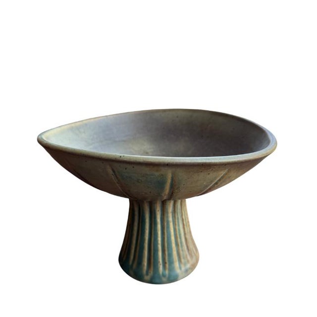 This piece (larger than photos make it look!) has such a nice design. There are several shades of green and some ridges...