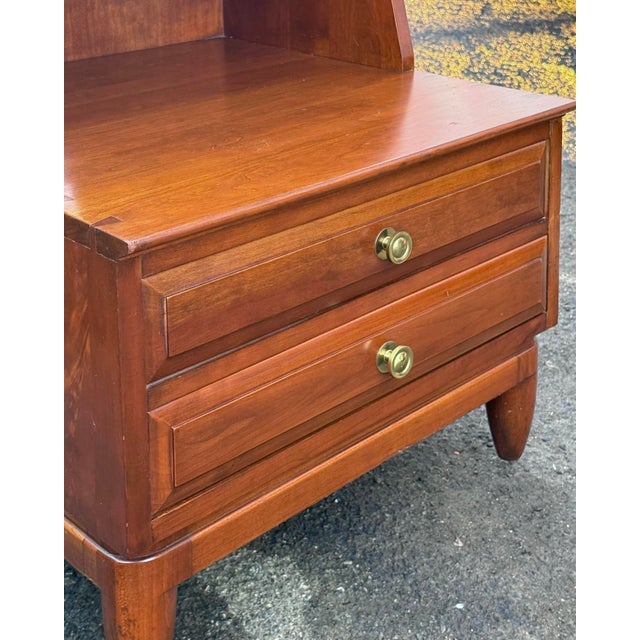 Brown Willet Mid Century Modern Trans East Stepped Nightstands - A Pair For Sale - Image 8 of 11