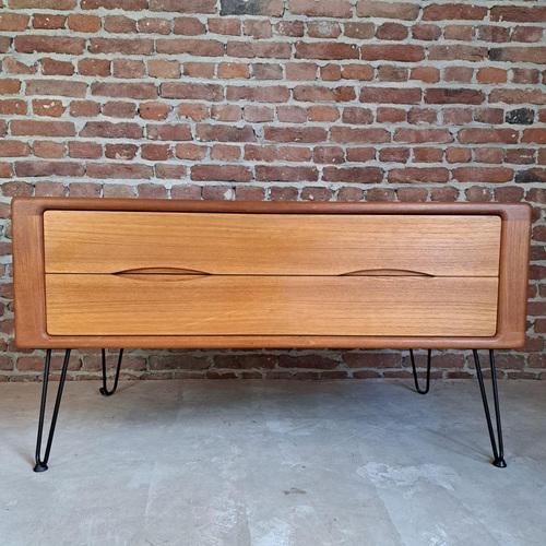 Wood Chest of Drawers in Teak, Denmark, 1960s For Sale - Image 7 of 7