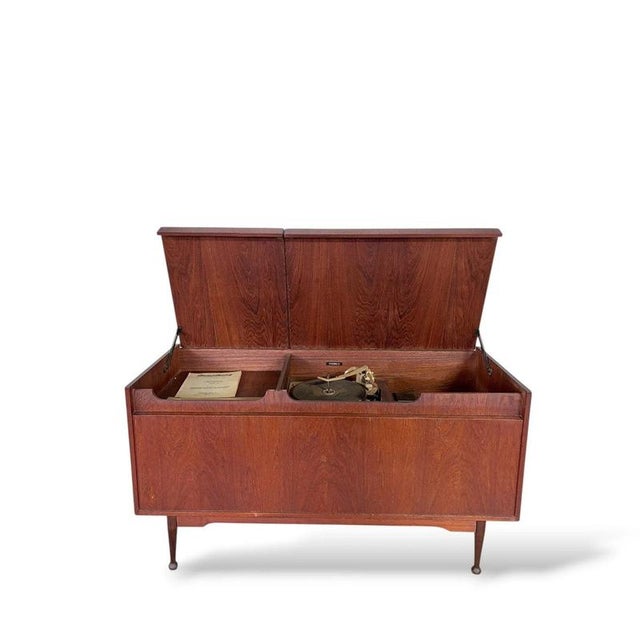 Contemporary Mid-Century Modern Radiogram with Armstrong Amplifier and Tandberg Speaker in Teak, 1960s For Sale - Image 3 of 11
