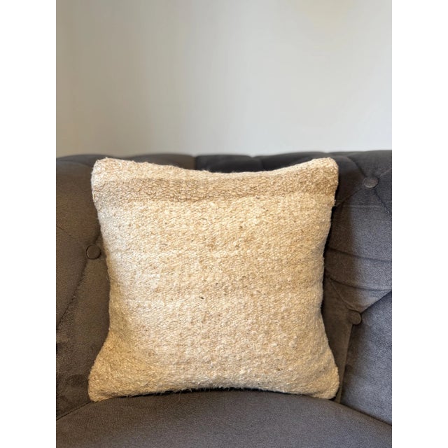 1980s Rustic Hemp Throw Pillow, Natural Golden Wheat Cushion, Handwoven Turkish Anatolian Pillow With Insert, 16x16 In For Sale - Image 5 of 7