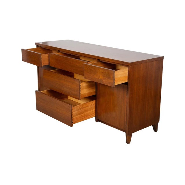 1960s 1960s Mid-Century Sideboard Credenza Dresser by Stanley For Sale - Image 5 of 12