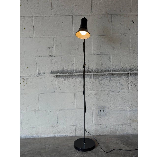 Mid-Century Modern 1960s Mid-Century Modern Black Metal Floor Lamp With Adjustable Spotlight For Sale - Image 3 of 11