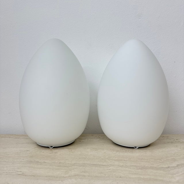 Vintage Egg-Shaped Opaline Glass Table Lamps, 1970s, Set of 2 For Sale - Image 10 of 18