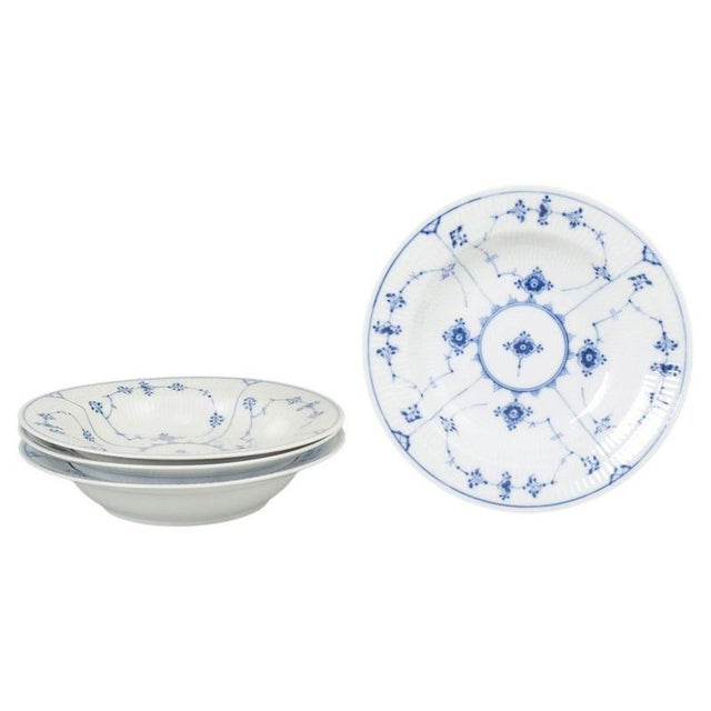 1920s Pasta Plates in Porcelain from Royal Copenhagen, 1920s, Set of 4 For Sale - Image 5 of 5