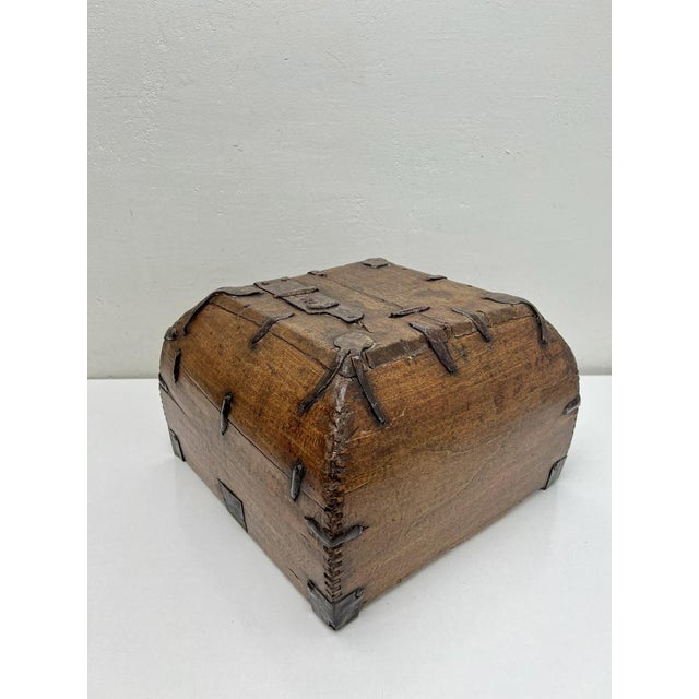 Antique Chinese Wood and Iron Rice Basket, 1900s For Sale - Image 9 of 13