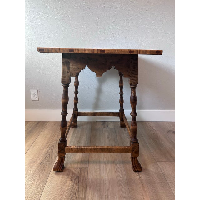 Late 20th Century D. R. Dimes Tiger Maple Tavern Side Table For Sale - Image 5 of 11